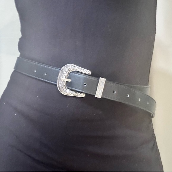 NWOT Black PU Leather Western Belt, Silver Tone Buckle stamped floral design M/L - Picture 9 of 10